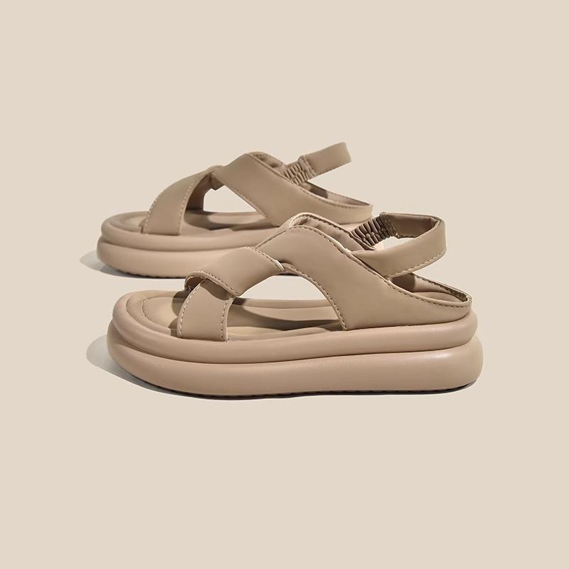 

French beautiful sandals women s summer wear 2025 new high-end skirt versatile thick-soled Roman cool slippers 40 хаки