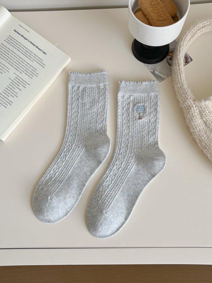 Autumn Lace Ruffle Bow Embroidery Cotton Mid-Calf Socks for Women