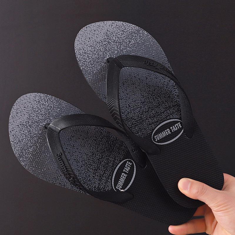 Slippers men's summer flip-flops new non-slip beach sandals lightweight fashion rubber shoes