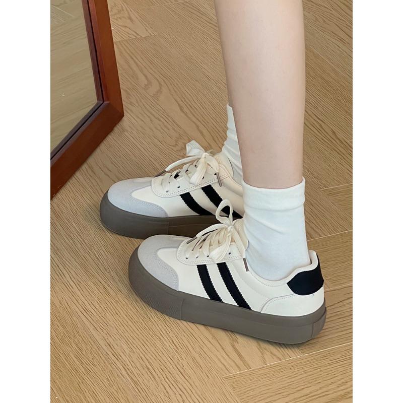 New Breathable and Retro Height-increasing Shoes for Women with Thick Soles, Versatile Casual Board Shoes