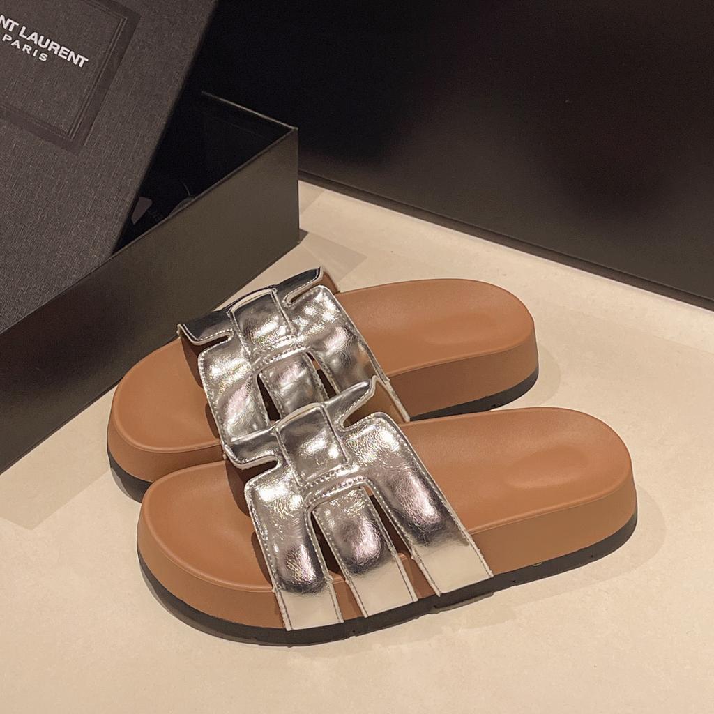 Internetkändis superheta retro nisch enords damkläder 2025 sommar nya vävda pendlingsfranska coola tofflor