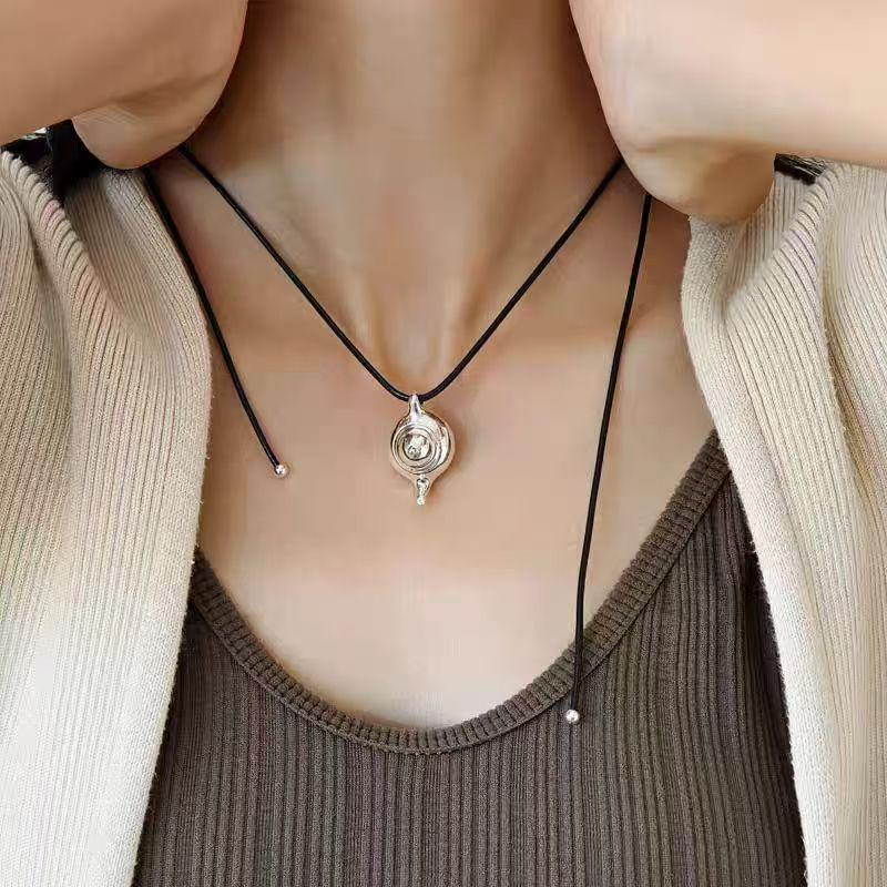 Brushed Silver Teapot Pendant Leather Necklace: Adjustable, Versatile Autumn/Winter Fashion Chain