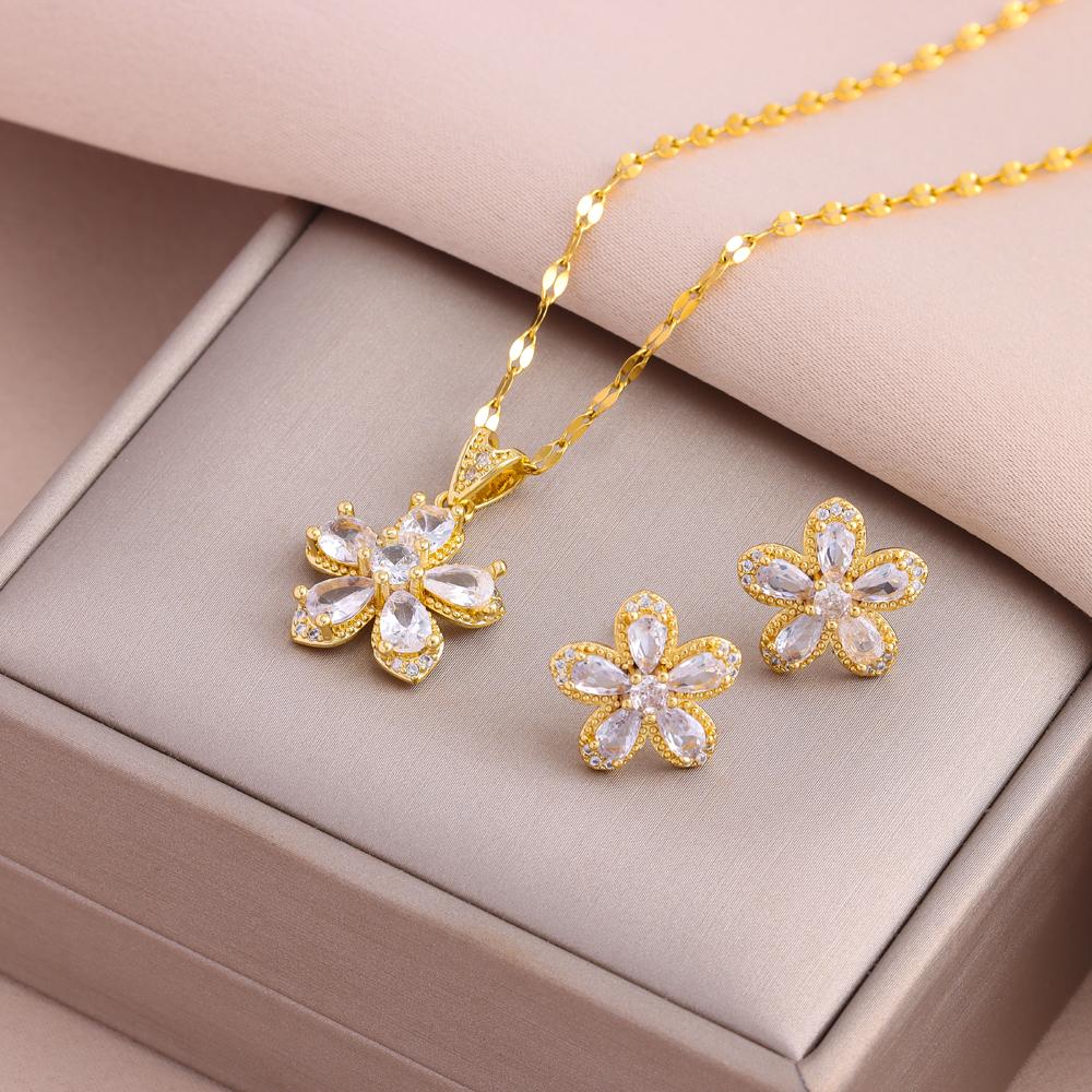 New Fashion Gold Plated Necklaces Earrings Sets For Women Female Trendy Party Jewelry Girls Daily Wear Neck Chain Earrings