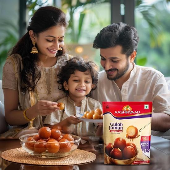 Aashirvaad Instant Mix Gulab Jamun, 500g Pack, Easy To Make Soft & Delicious 32-35 Gulab Jamuns In Just 3 Steps