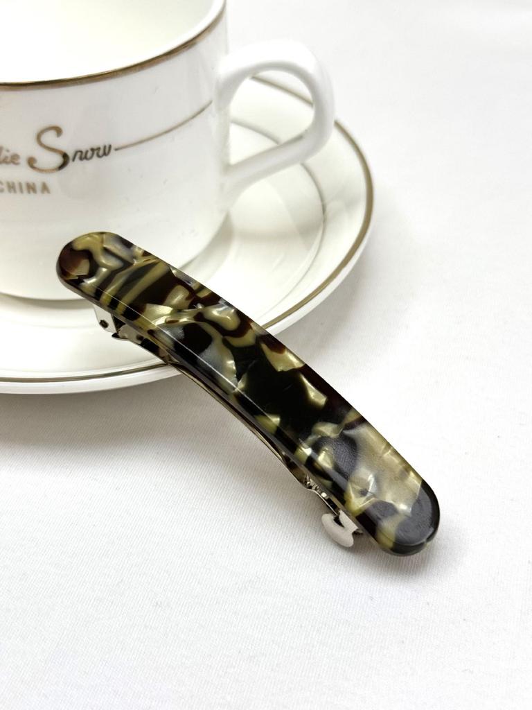 Exquisite Leopard Print High-End Spring Hair Clip - Perfect for Half-Up Hairstyles and Elegant Back-of-Head Hairdos