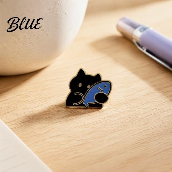 Enamel Kitten Brooch Holding Fish Cartoon Cat Brooch Alloy Badge Pin Pin Animal Clothing Accessories for Backpacks Hats Scarves Jackets Decorative