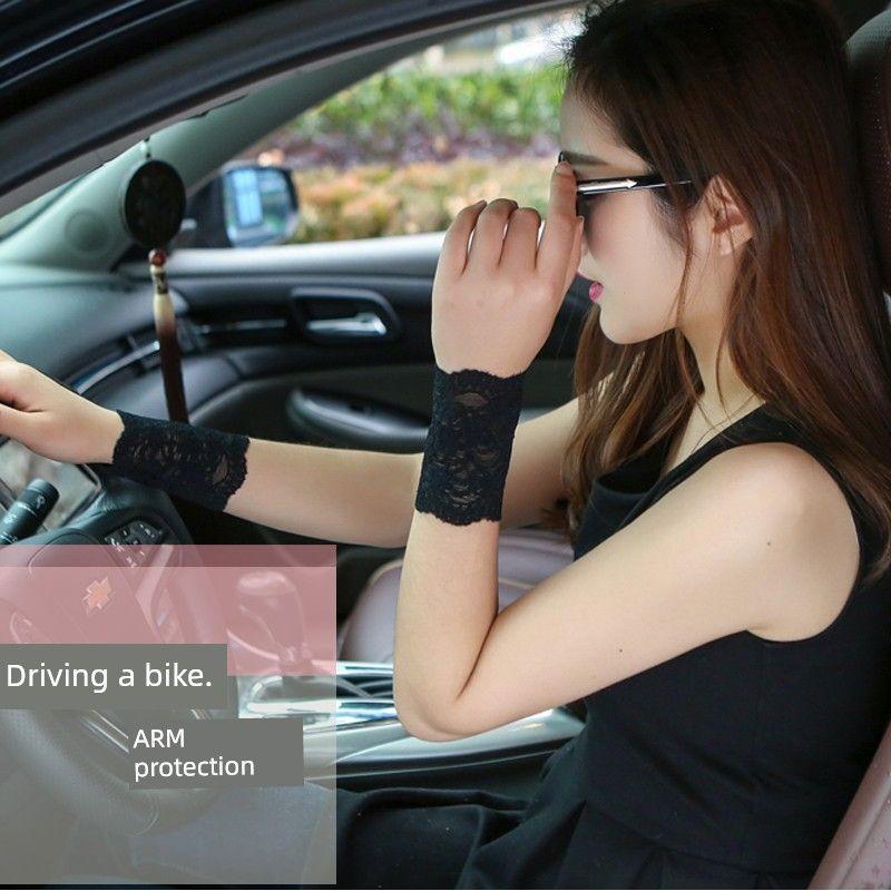

Women s Fashionable Sunscreen Lace Trendy Thin Arm Guard Sleeves 8cm black One size