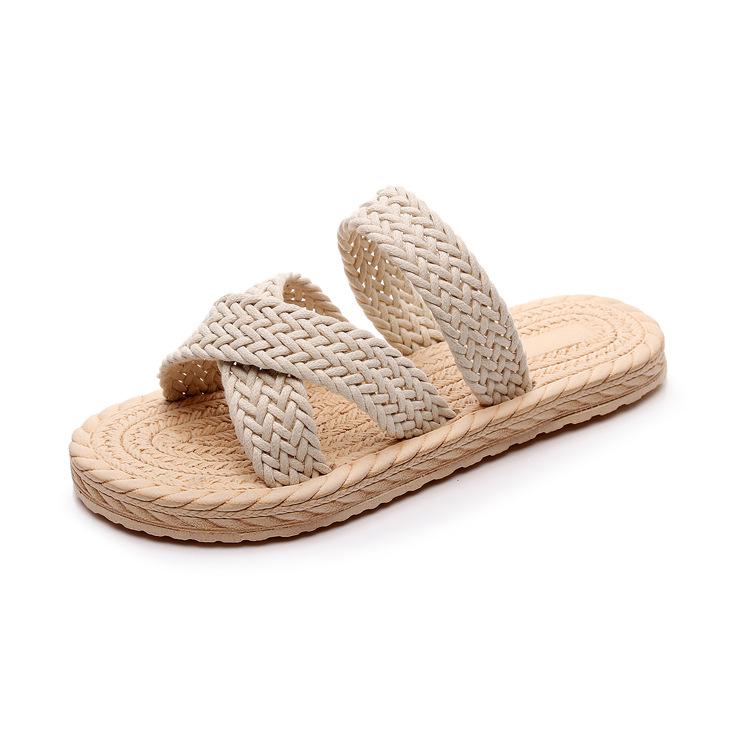 Women's Summer Straw Braid Sandals: Casual Cross-Strap Flat Slippers for Outdoor Beach Travel