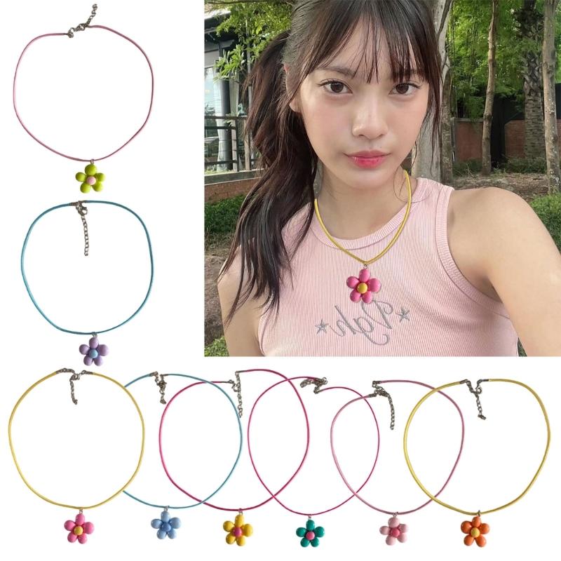 Cute Flower Necklace Colorful Pendant Necklace Romance Neck Jewelry Acrylic Material Gift for Girls and Youthful Women