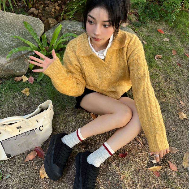 Autumn and Winter Sports Color-blocking Mid-calf Socks, Retro Thick Thread Pile Socks, Grey and Beige Versatile Socks, Women's Socks