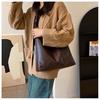 Korean Style Commute Shoulder Bag Retro Large Capacity Pu Leather Tote Bag Solid Color Minority Design Women's Underarm Bag