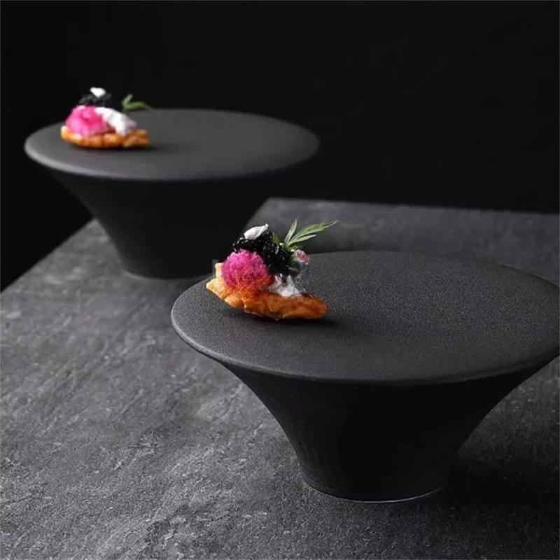Creative High Foot black white Ceramic Dessert Plate Restaurant Molecular Cuisine Display tray Snack Sushi Dish Tableware