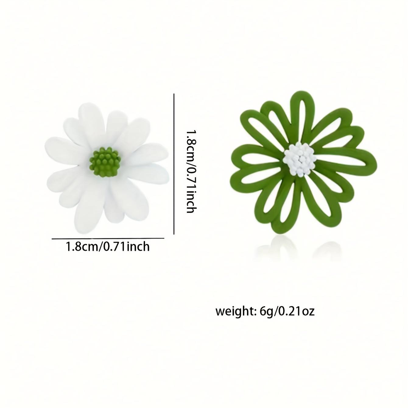Элегантные асимметричные серьги-пусеты с цветком ромашки — очаровательный подарок — фото 4