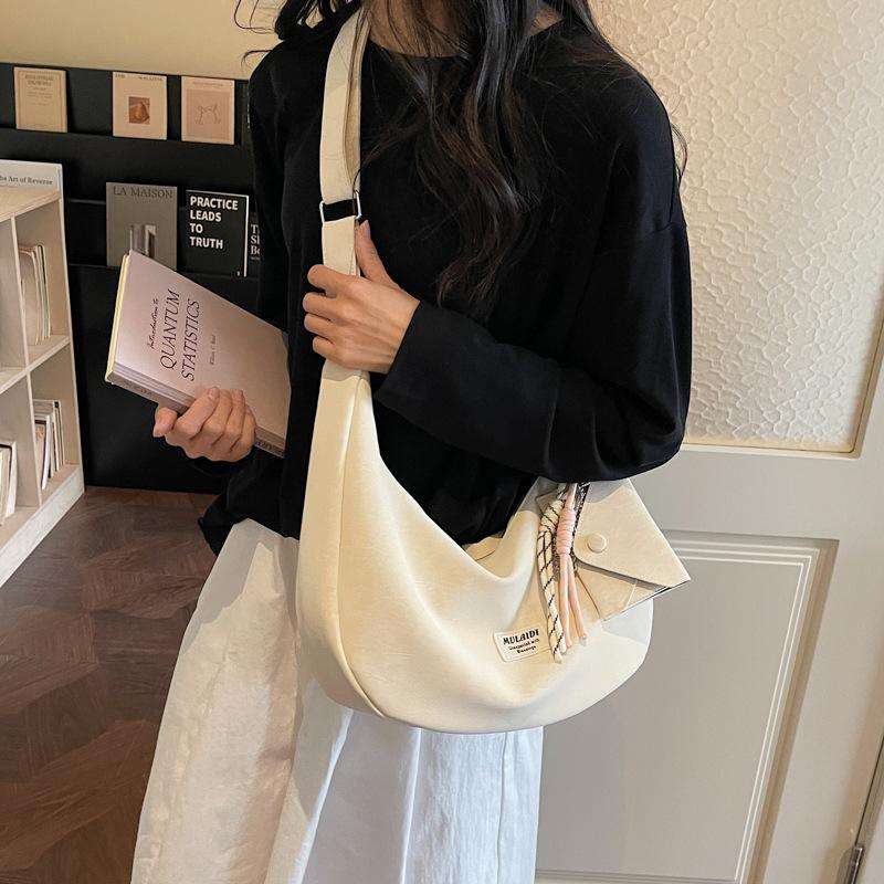 Casual simple large-capacity tote bag women's fashion versatile commuter shoulder messenger bag dumpling bag