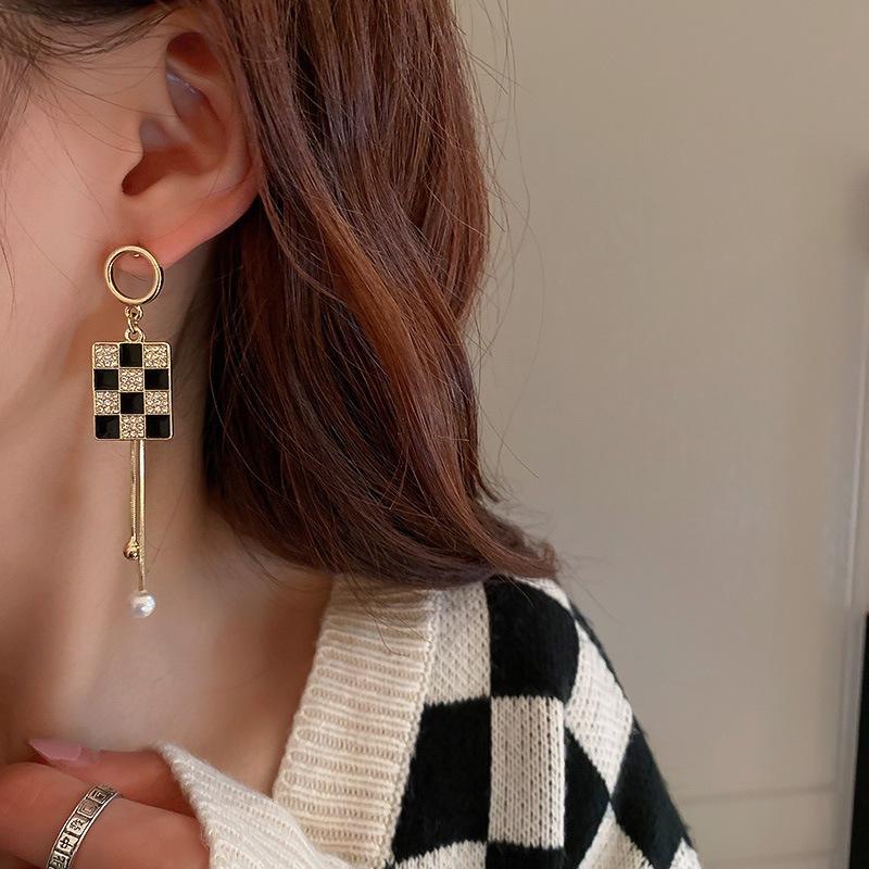 

Модные висячие серьги для женских украшений чёрный