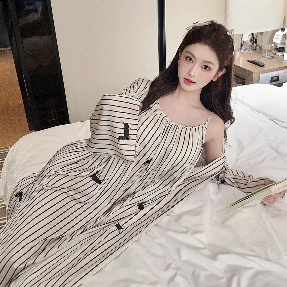 Ice silk pajamas women's summer seaside vacation wind suspender pajamas women's new French pure desire beauty back loungewear