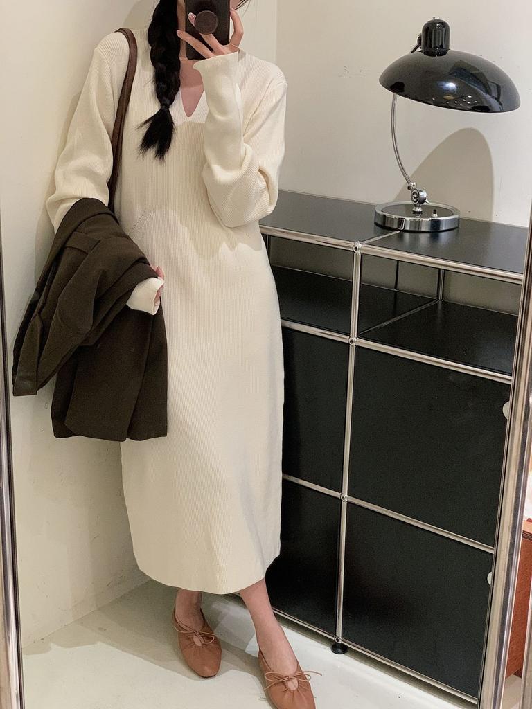 Autumn and Winter Lazy Style Thin V-neck Pullover Sweater Loose Casual Temperament Solid Color Long-sleeved Knitted Dress
