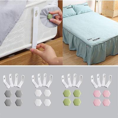4 szt. Przenośny antypoślizgowy klips do prześcieradła Niewidoczny uchwyt zapobiegający przesuwaniu się prześcieradła z kołdrą Kątowy klips mocujący prześcieradło Narzędzie do mocowania kołdry