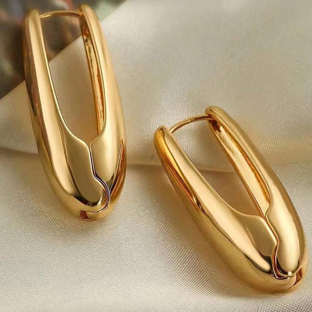 Gold Plating Heart Shape Hoop Earrings For Women Twisted Heart Geometric Shape Simple Design Ins Summer Jewelry Earrings