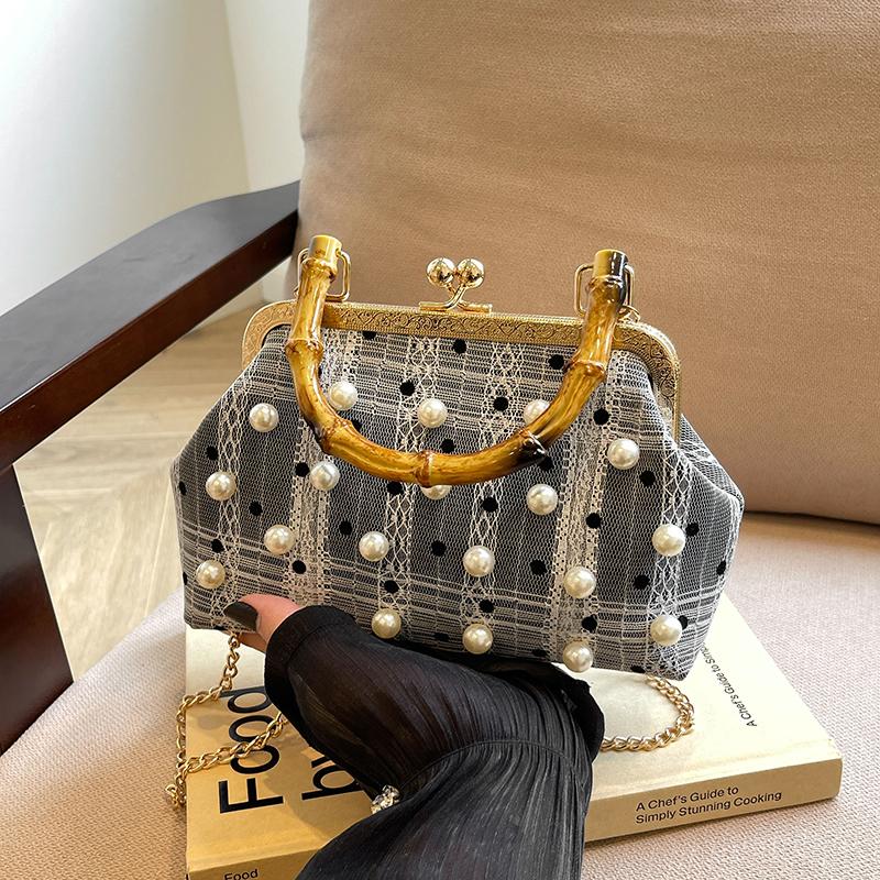 Fashion brand handbag new large capacity shoulder bag high-end women's bag Fashion niche leisure handbag ladies crossbody bag