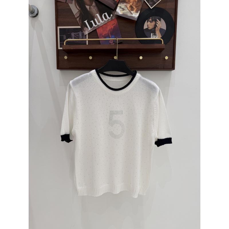 Trendy Women's Casual Knit Top with Rhinestone Numbers