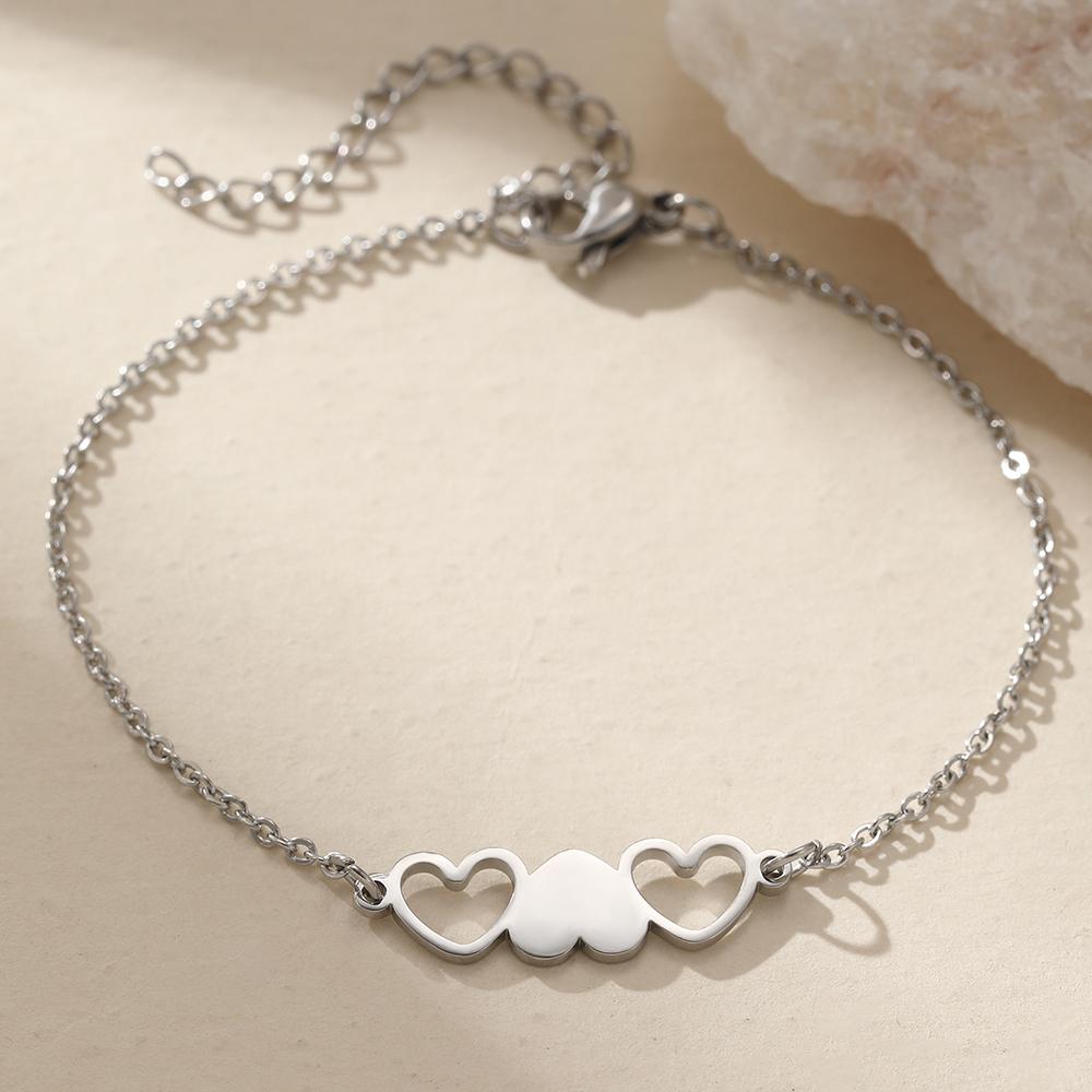 Stainless Steel Bracelets Atmosphere Openworked Heart Shape Chain Trendy Fine Bracelet For Women Jewerlry Exquisite Holiday Gift