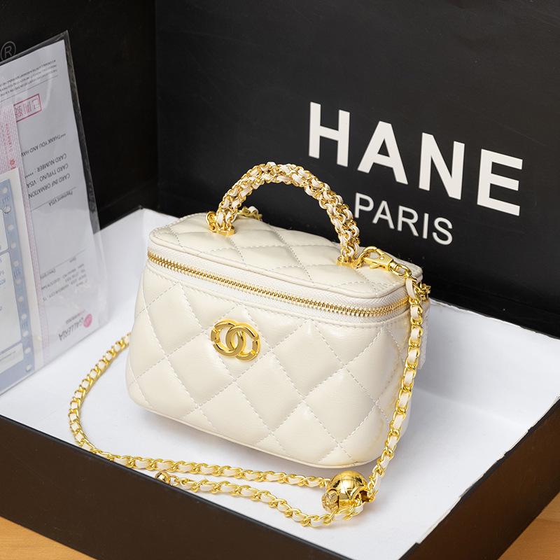 2025 Genuine Leather Diamond Lattice Crossbody Handbag - Small Fragrant Style