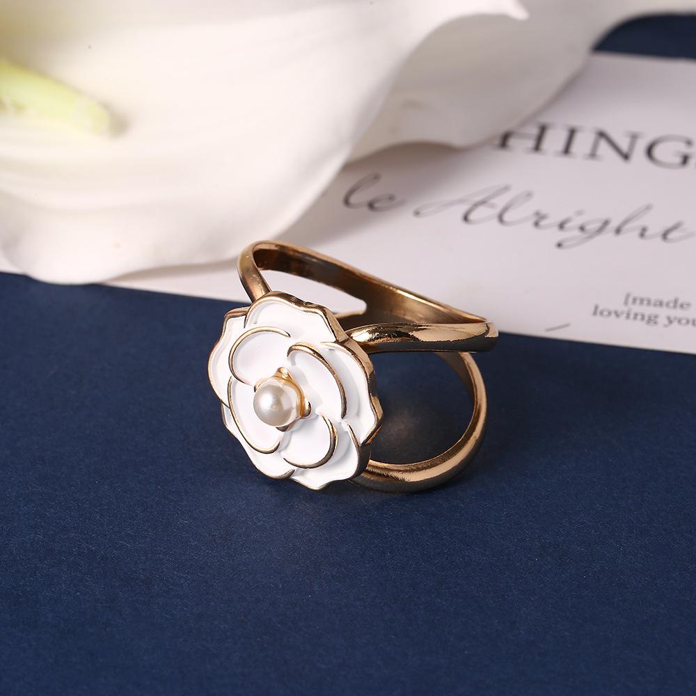 Korean Pearl Camellia Scarf and Shawl Buckle for Fashionable T-Shirts