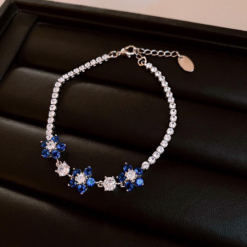 Sea Crystal Zirconia Water Drop Bracelet: Light Luxury Cool Style Jewelry for Women