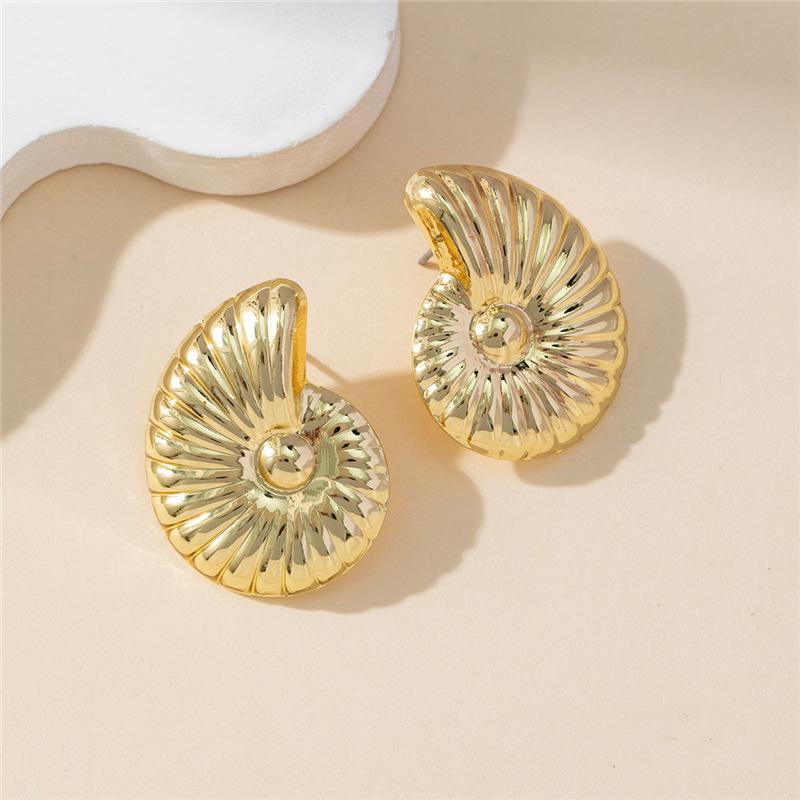 Fashionnable Stainless Steel Oversize Conch Stud Earrings  Gold Color Delicate Trendy Jewelry For Women