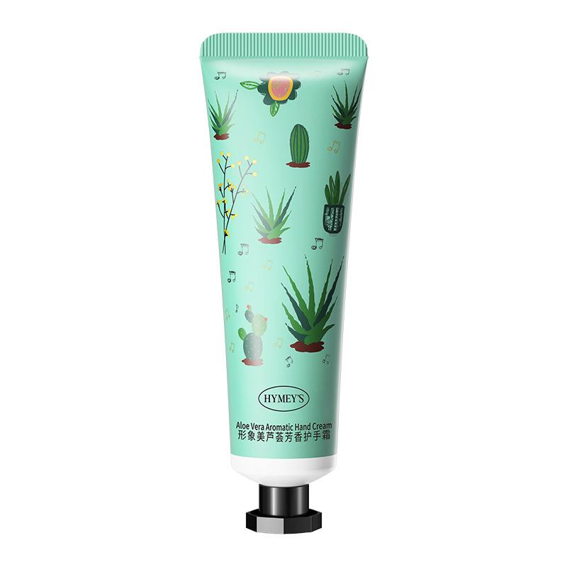Chrysanthemum Hand Cream: Smooth, Gentle, and Moisturizing Anti-Chapping Skincare.