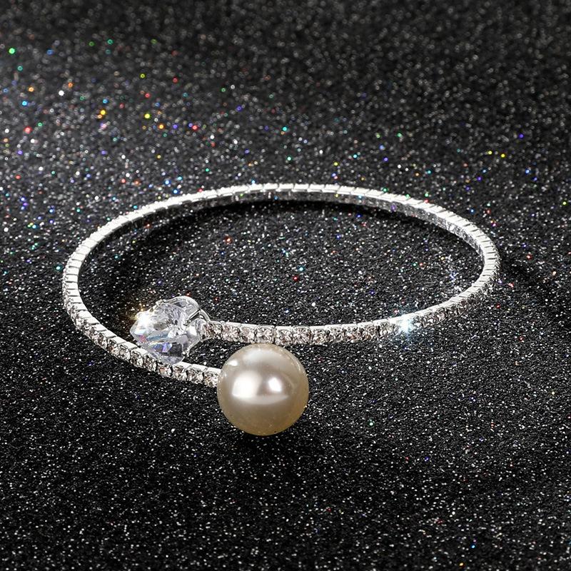 Elegante Bracciale Multi-Strato di Perle da Donna Avvolto a Spirale Bracciale Versatile