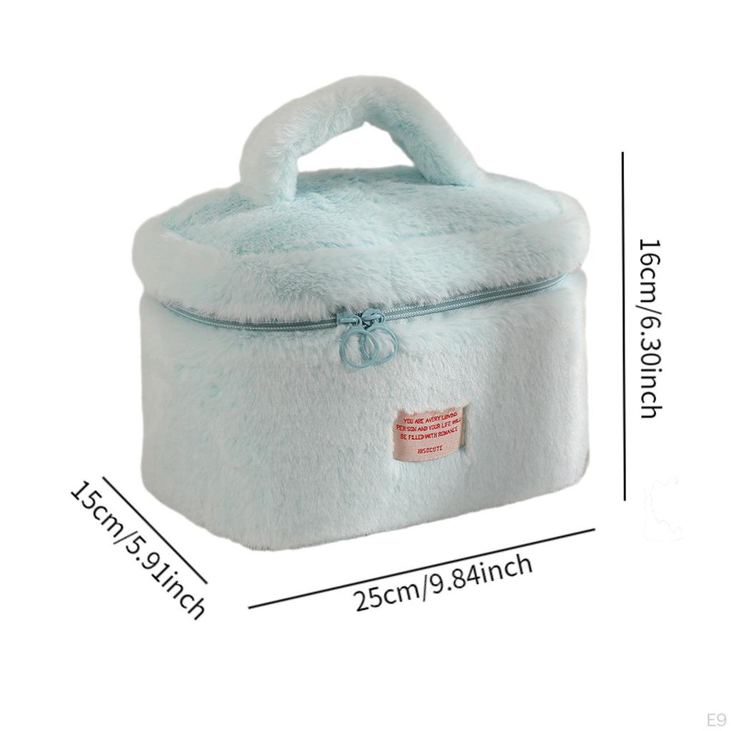 Kosmetisk väska för resor och affärer med plyschdesign