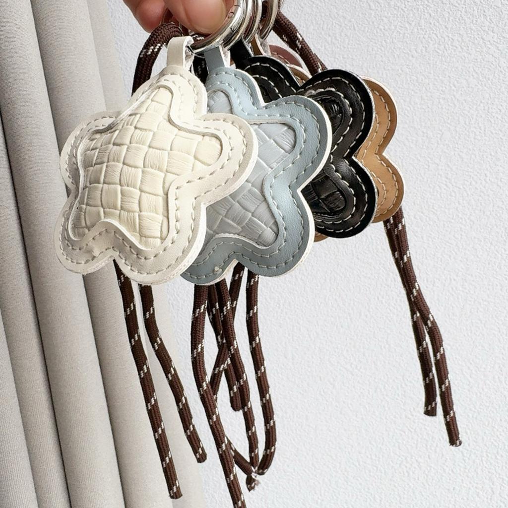 Chic Five Point Star Key Holder PU Leather Craftsmanship Keychain Charm Ideal Gift for Birthdays and Celebrations
