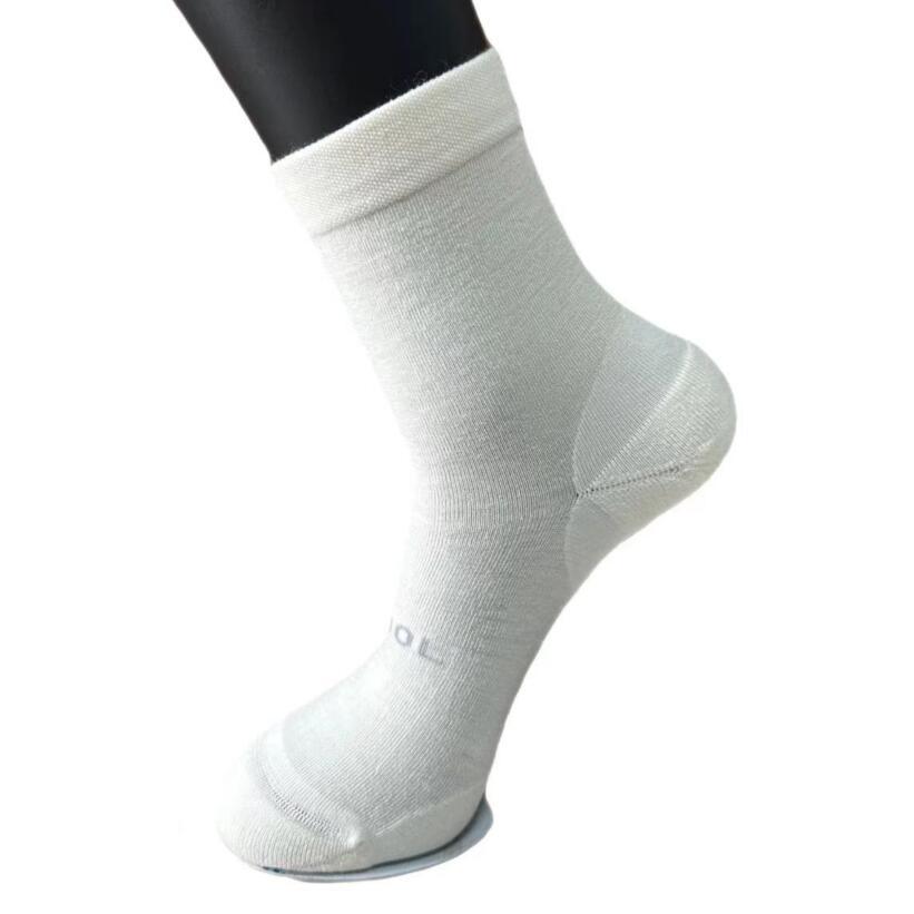 Stokta Merino Yünü Koşu ve Yürüyüş Çorapları: Nefes Alabilen, Ter Emici, Yumuşak, Erkek ve Kadınlar İçin Rahat