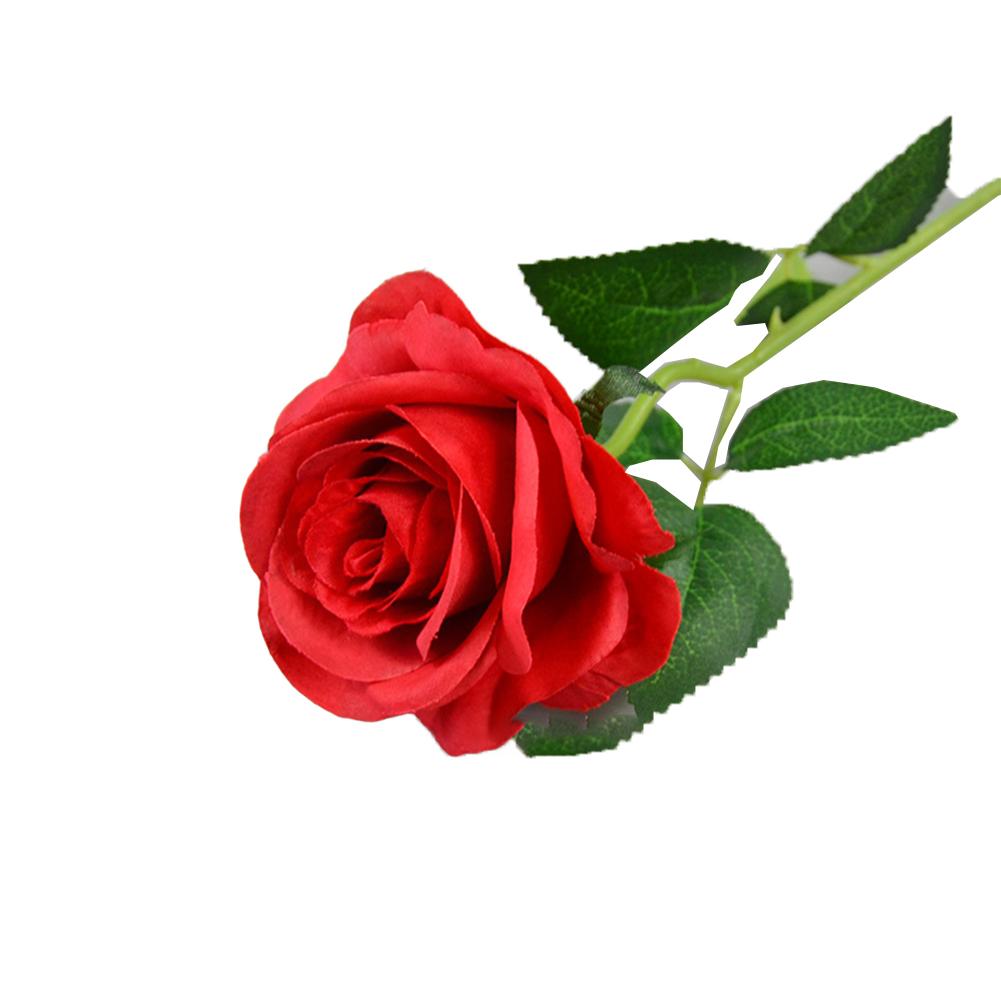 

Экономичное и не требующее ухода украшение из роз для свадьбы красный