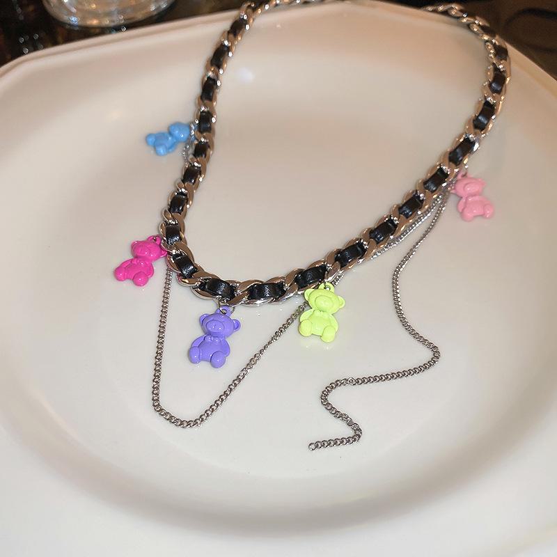 Titanium Steel Acacia Bean Pendant Clavicle Choker - Simple and Elegant Korean Style Necklace.