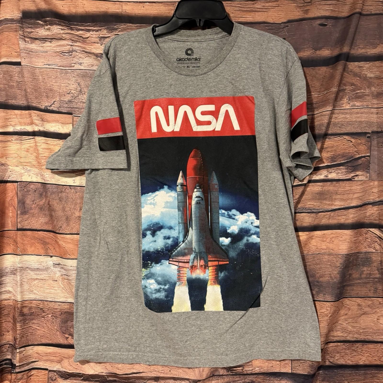 Akademiks NASA Космический Шаттл Мужская XL Серая Уличная Хип-Хоп Футболка с Графикой Унисекс L