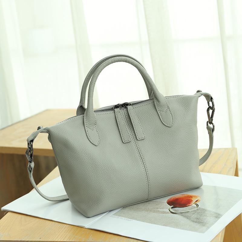 

Genuine Leather Women s Shoulder Bag - 2025 European & American Style 22*11*18cm