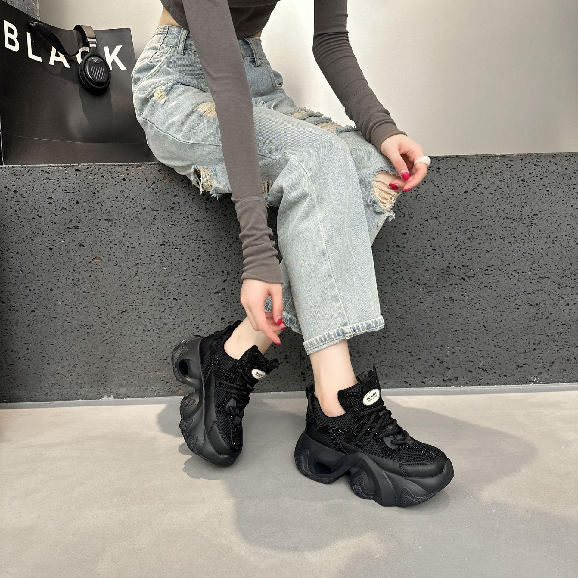 

Inner height increase dad sandals women s spring and summer new hollow mesh breathable sports small thick-soled women s shoes 40 чорний