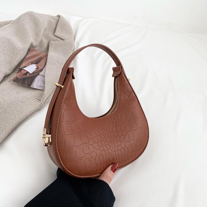 Stylish Casual Shoulder Bag Women 2023 Spring New Minimalist Crescent Bag Street Fashion Small Square Bag