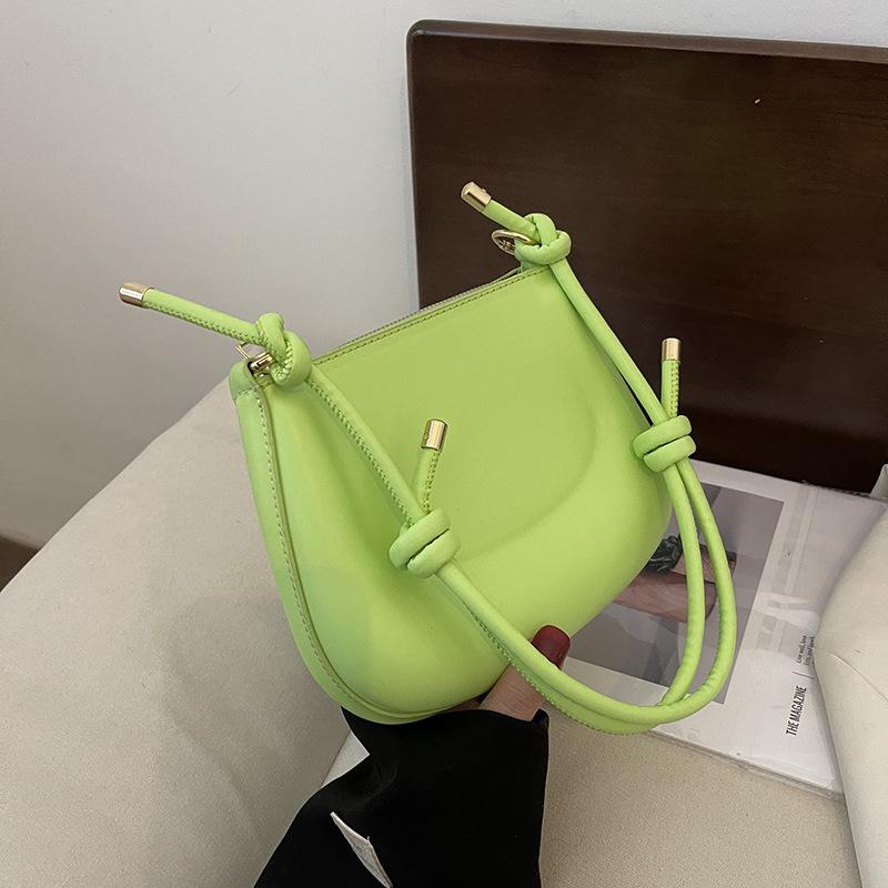 

Монохромные винтажные сумки для женщин, универсальные наплечные сумки для леди для ежедневных поездок, минимализм, сумки под мышкой, элегантные и повседневные, новые