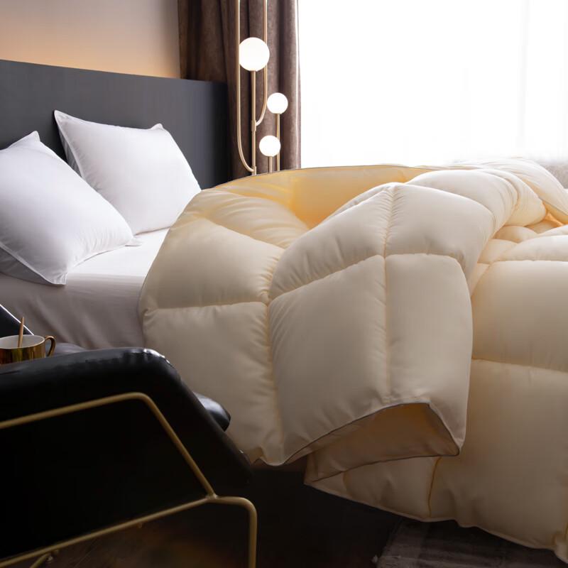 Hotel Collection All-Season Polyester Fiber Duvet