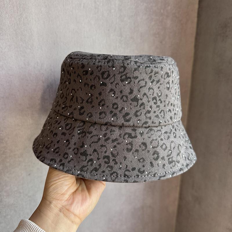 Small Face Water Bucket Hat With Sunshade For Women Summer Fashion