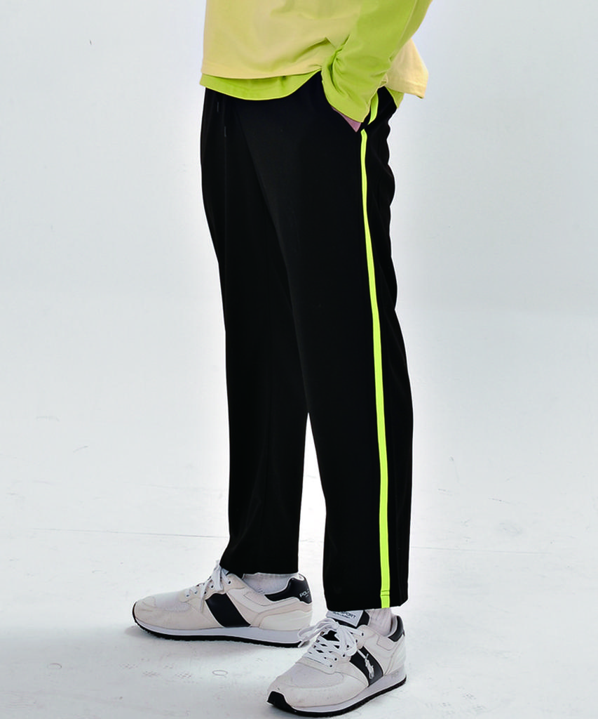 BEMIGHTY Side Taping Crop Track Pants