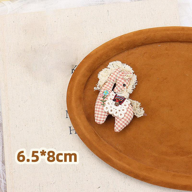 Urocza Tkanina Różowa Krata Kucyk Kreskówka Wypchane Haftowane Zwierzę Broszka Dodatek do Odzieży