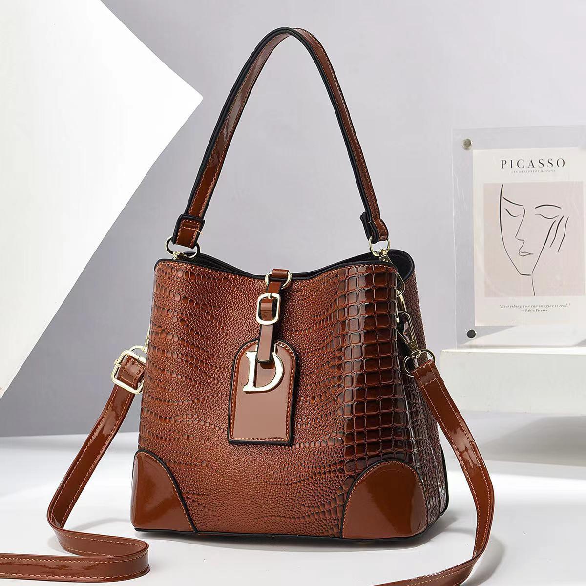 

Яркая кожаная сумка-ведро, женская сумка, сумочка с тиснением под крокодила, сумка через плечо, текстурированная сумка-мессенджер. 21*12*19 хаки