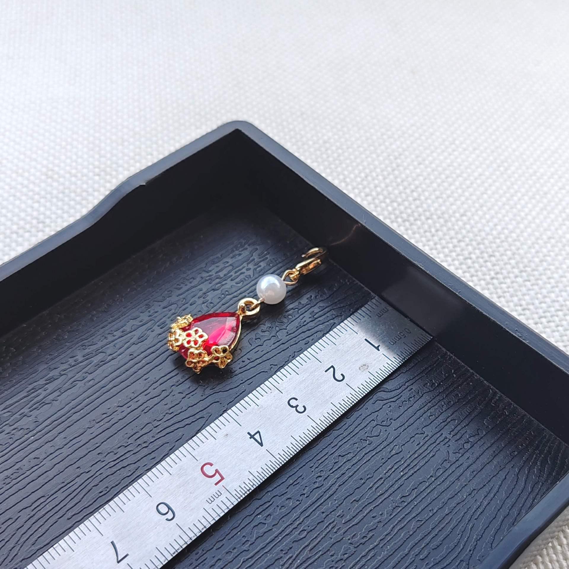

No. 1 Hairpin with Step-Shake Replaceable Tassel & Detachable Round Fan Pendant - Joy Fan Accessories