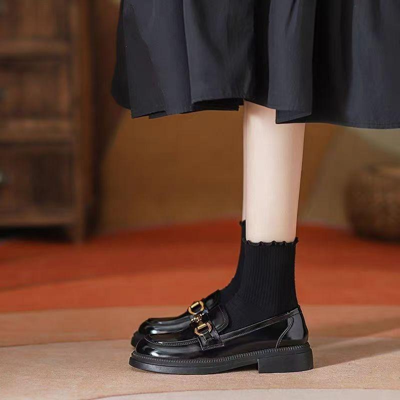 Damskie skórzane buty w stylu brytyjskim, damskie buty codzienne, wysoka jakość, metalowa dekoracja, buty na grubej podeszwie, modne oksfordki projektanta