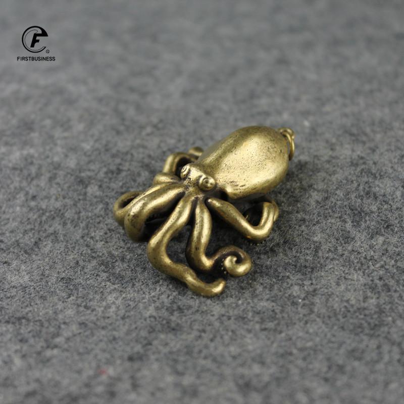 Copper Octopus Carving Keychains Sculpture Solid Copper Decoration Animal Octopus Statue Pendant Decor Home Cool Home Stuff
